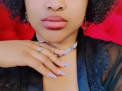 CREAMYCUPCAKExxx webcam livesex profile in average cams