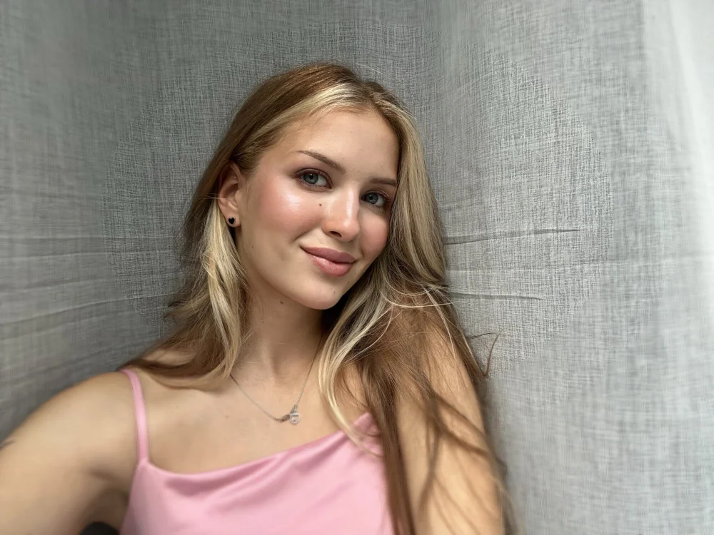 Fancyeva's Offline Chat Room