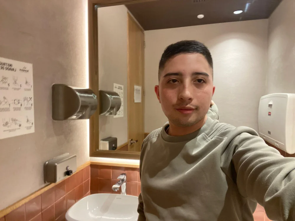 leojones__ Offline Chatraum