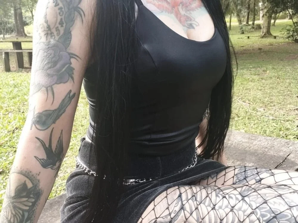 Chat +18 off-line de CreepshowAngie
