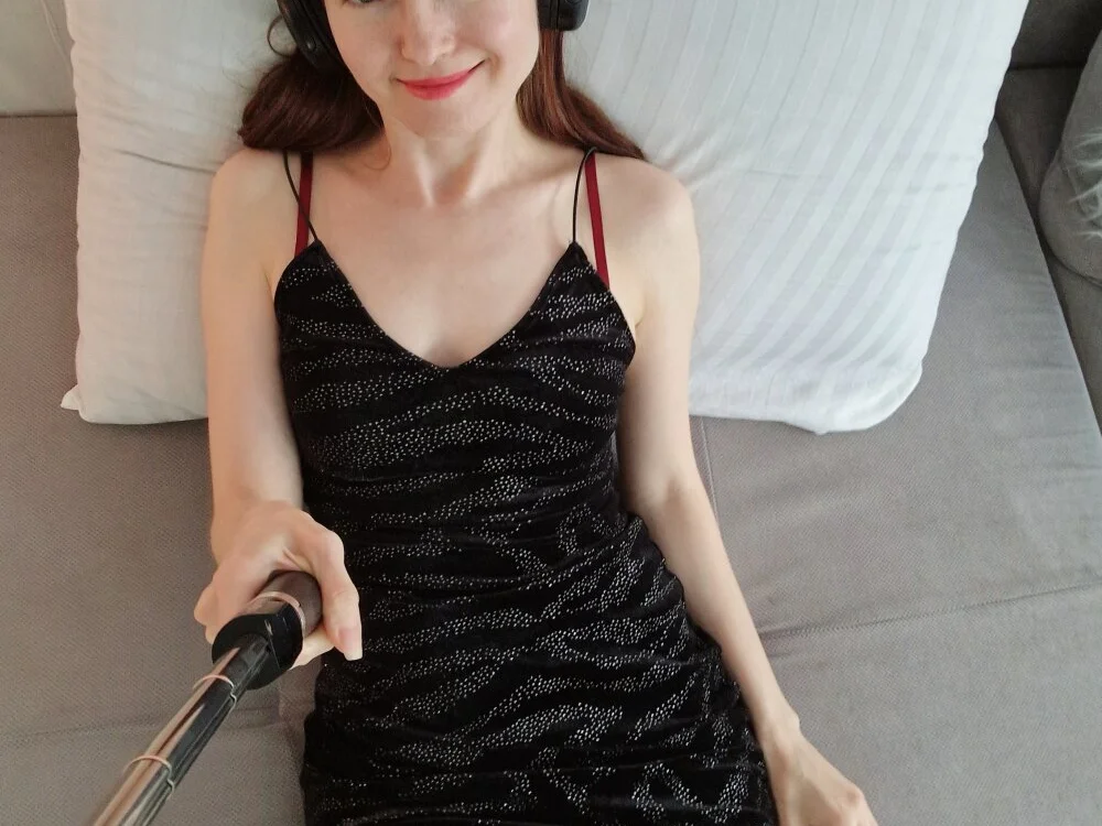 XXX chat uživo modela Your_Librarian