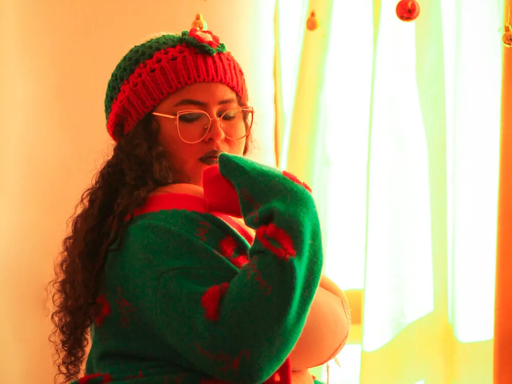 jessica_hot_28: офлайн-секс-чат