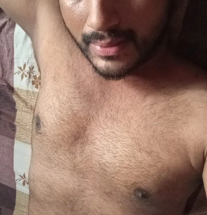 hotguyhot9: офлайн-секс-чат