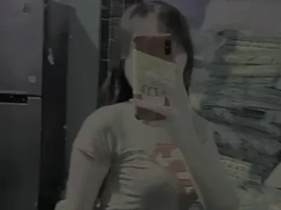 Louvi_ - Girl 