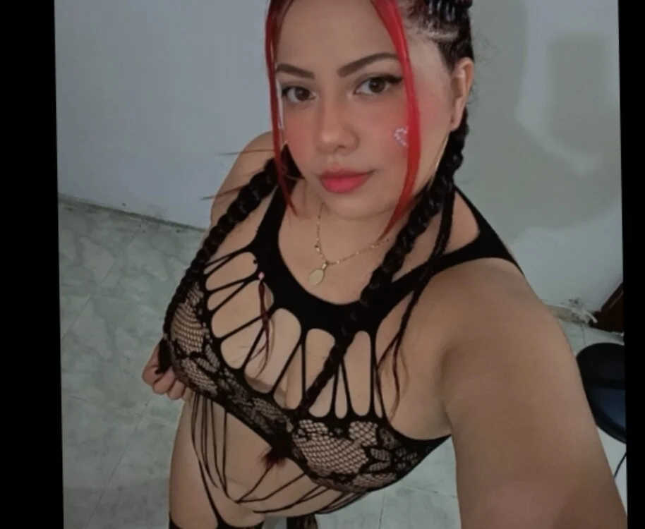 Candy-sexxx72's Offline XXX Chat