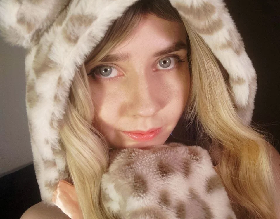 amazzon's Offline Chat Room