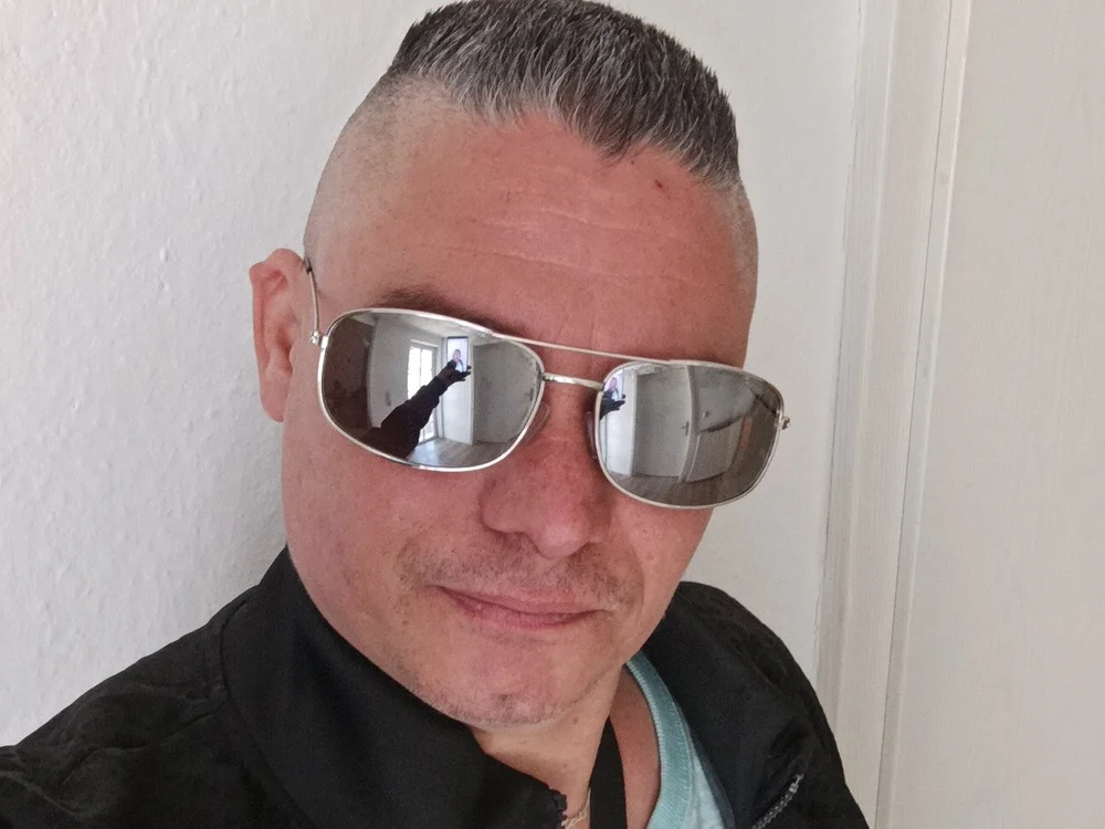flink83's Offline Chat Room