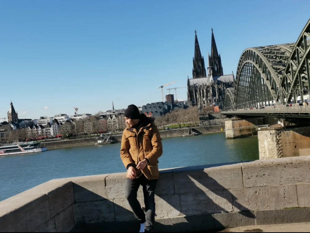 Chat +18 off-line de esmer_baran44