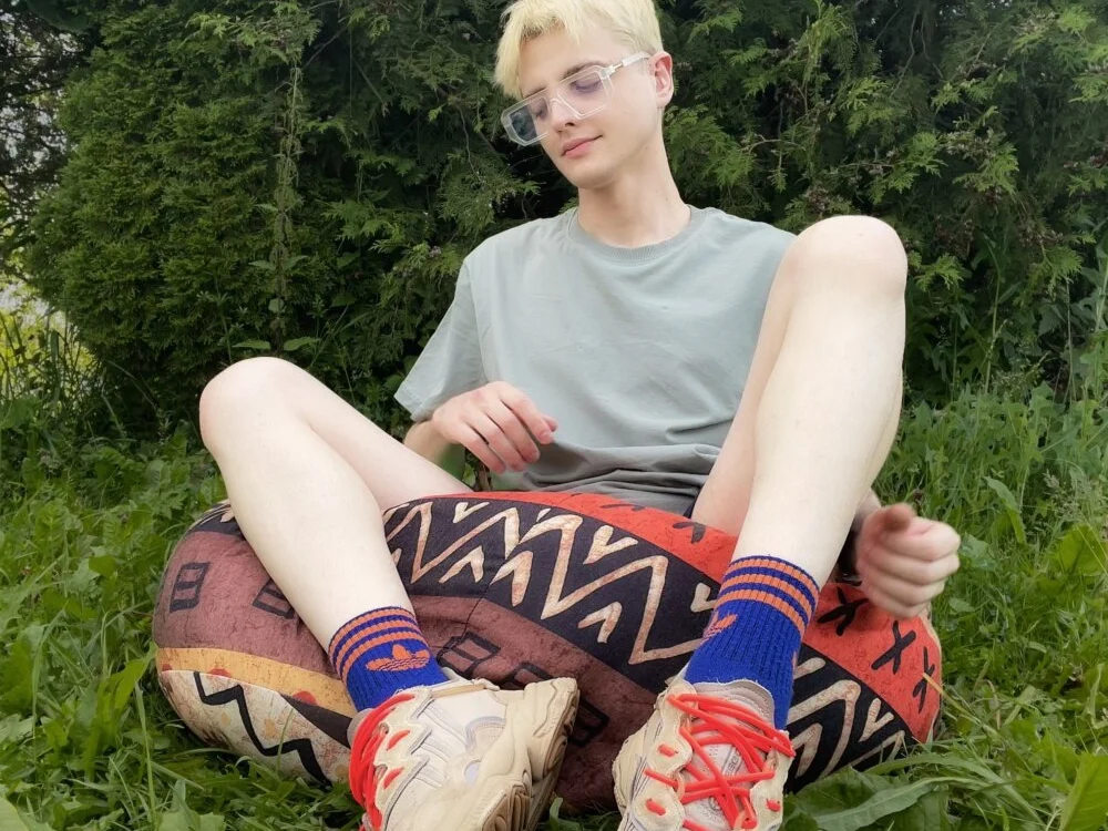 แชท XXX ออฟไลน์ของ ARTEM_SUCHKOV19