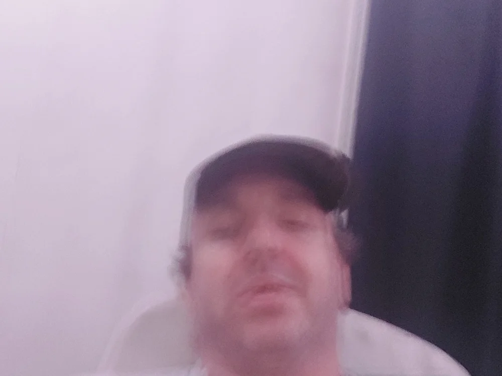 חדר צ'אט לא מקוון של pinfante75
