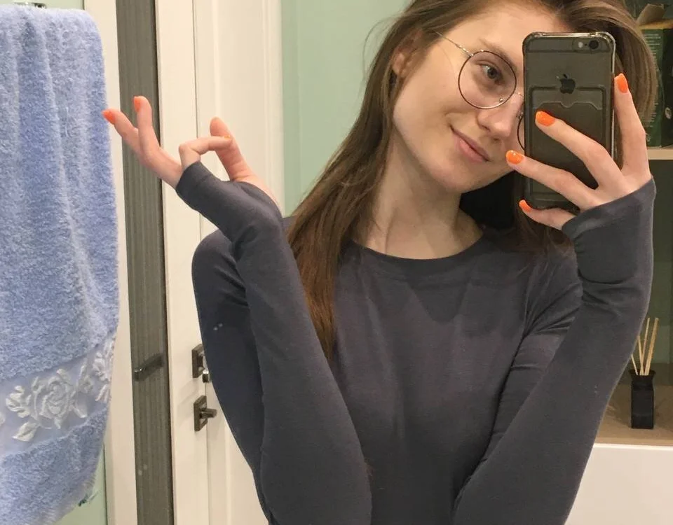 EveBarnes' Offline Chat Room