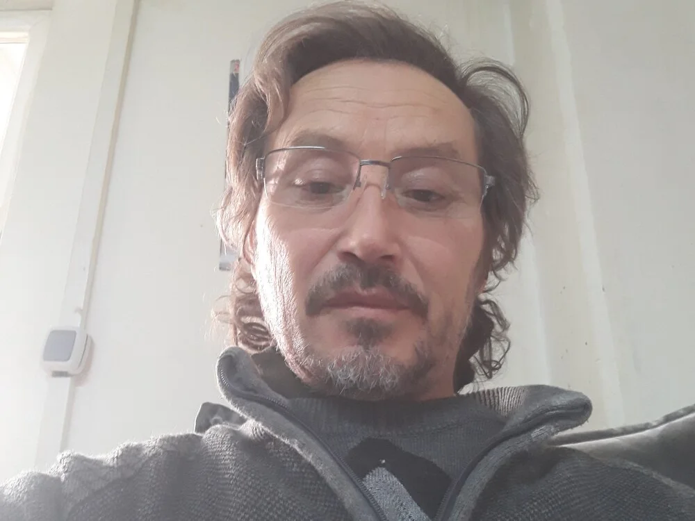 cem07060's Offline XXX Chat