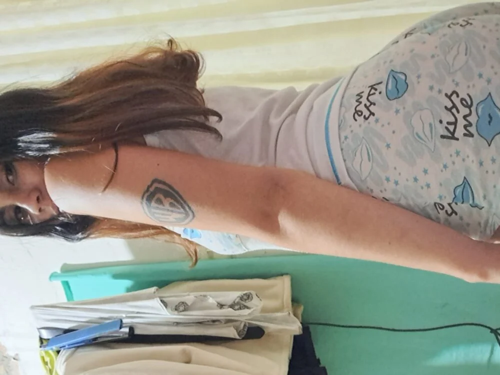 Chat +18 off-line de Sexy_megan_outdoors