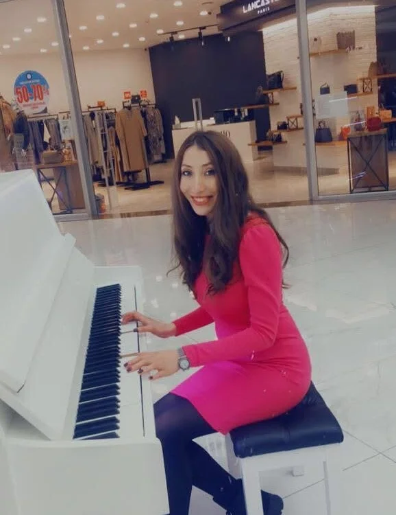 HellaryTourent 오프라인 XXX 채팅