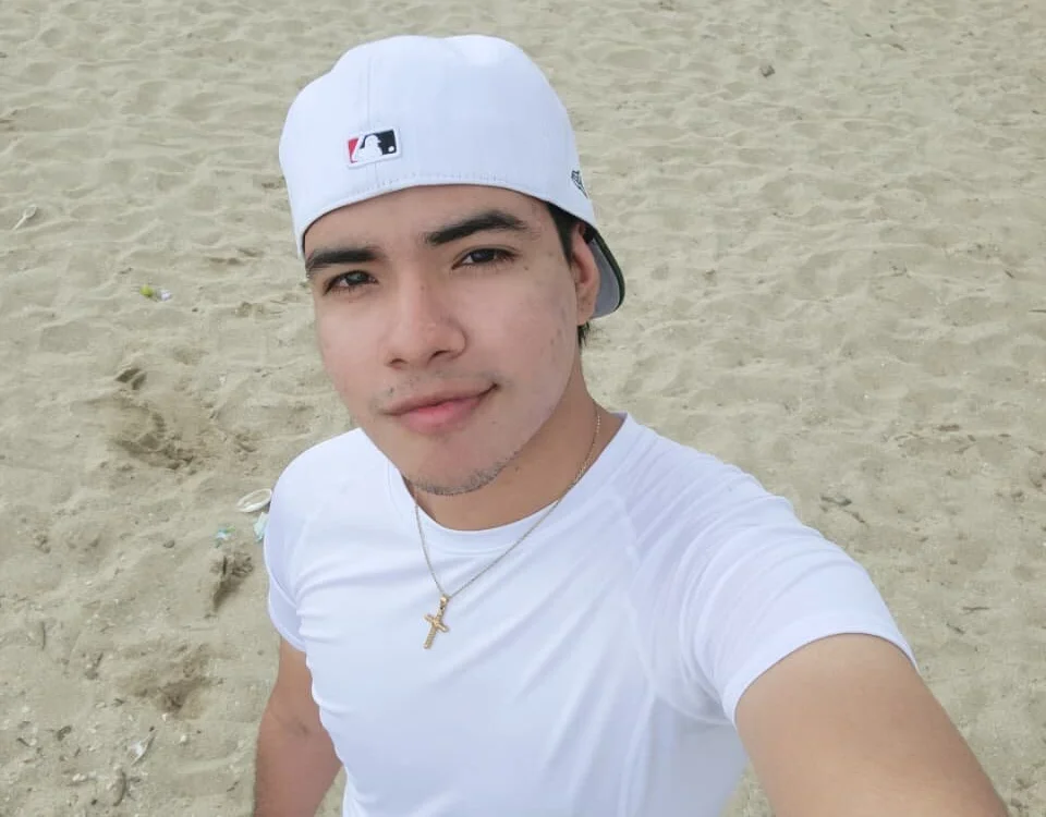 JulianSaintt's Offline XXX Chat