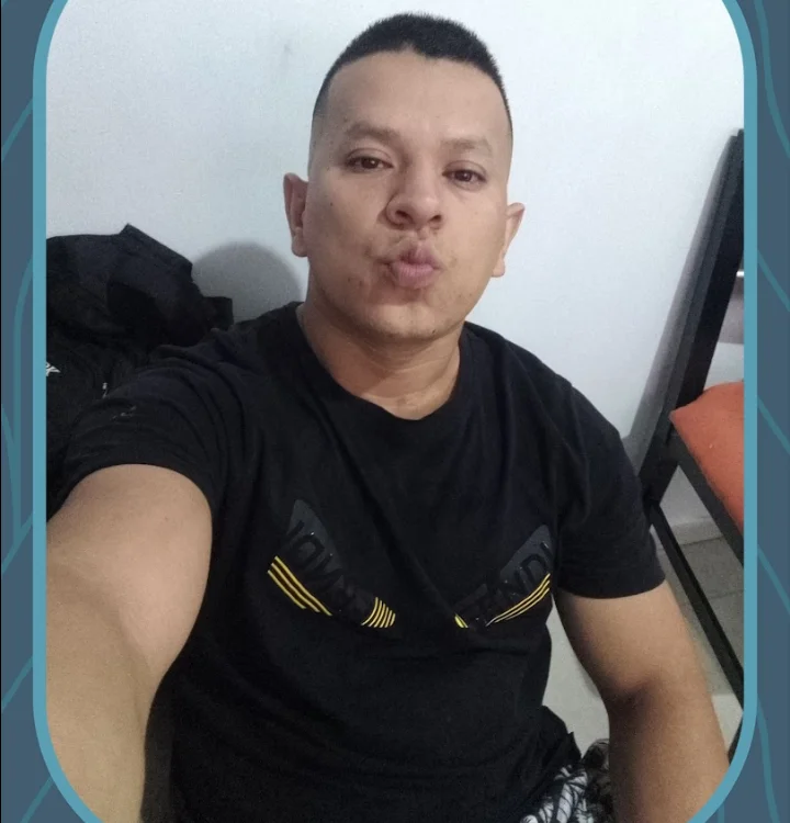 complacientezA_'s Offline XXX Chat
