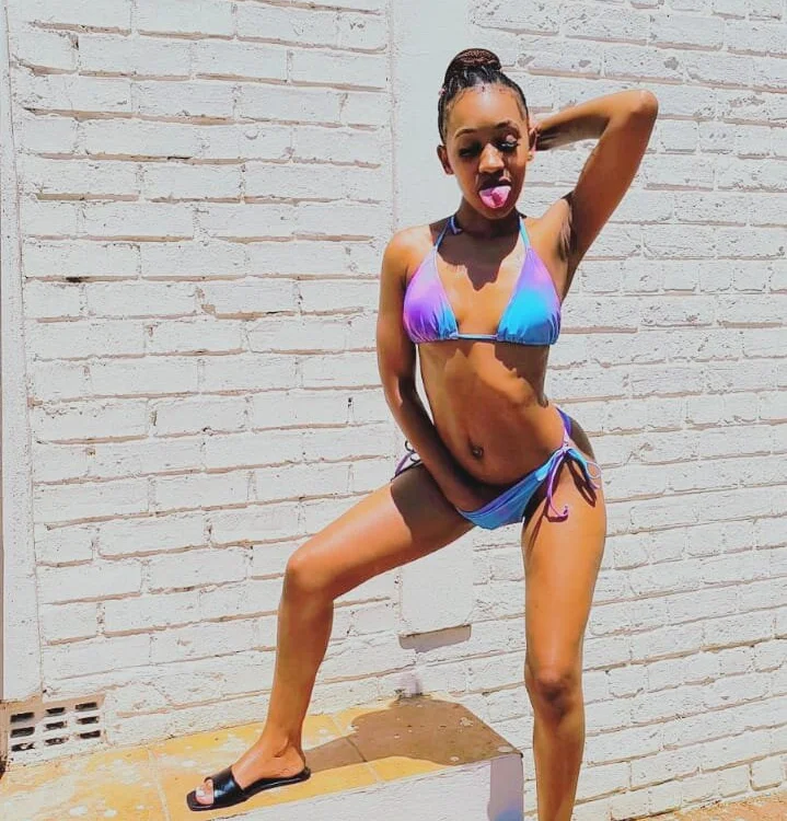 دردشة CocoSexyBabe الجنسية دون اتصال