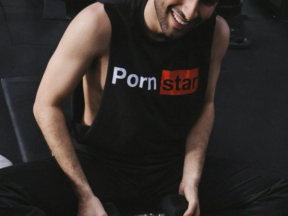 Justdavid_ অফলাইন XXX চ্যাট