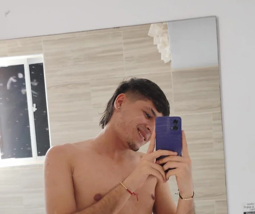 Chat +18 de Zack23__ ao vivo