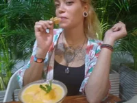 Pamelasobredosis' Offline Chat Room