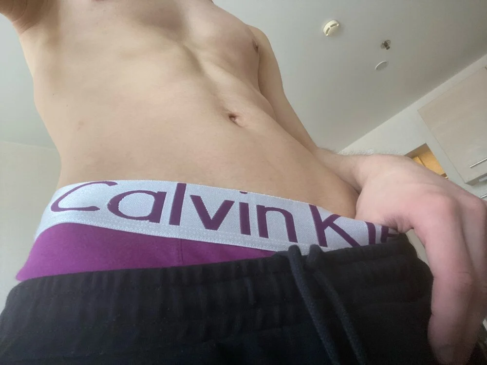 yoy_dee_oh: συνομιλία ΧΧΧ εκτός σύνδεσης