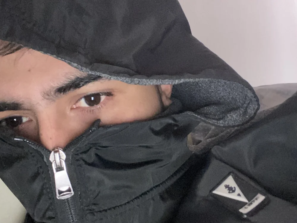 Xzaryqh's Offline XXX Chat