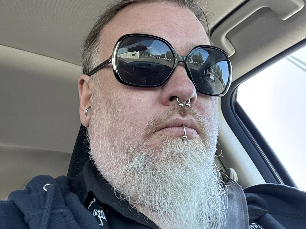 CaptCruton667's Offline XXX Chat