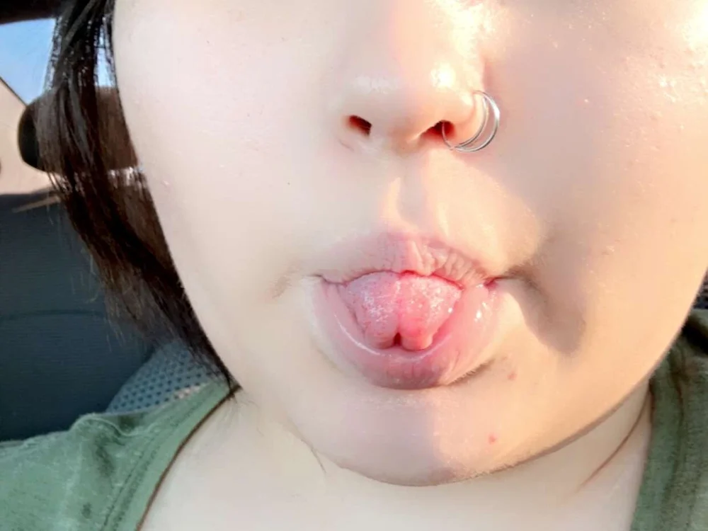 throatqueen420 offline chatrum