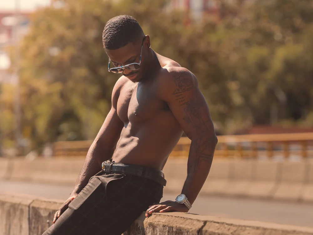 Ethantravis22: офлайн-секс-чат