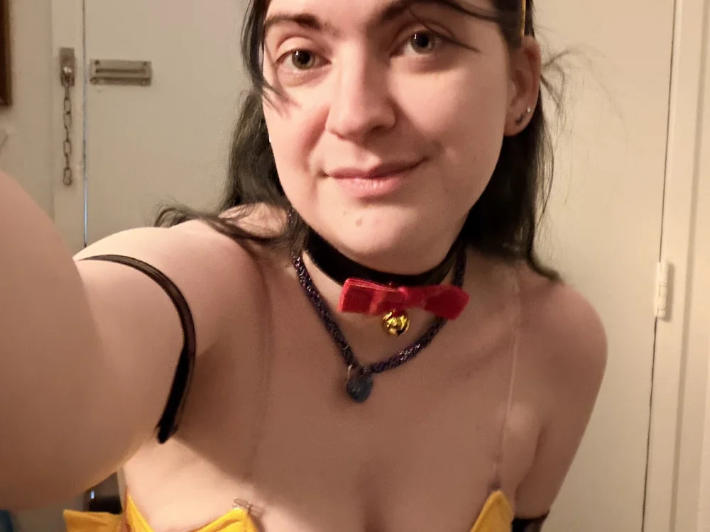 CritKitten Chat XXX Ngoại tuyến