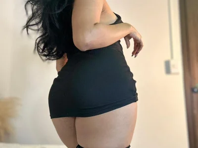 Naomiii__ Female Flashing Online Webcam Strip