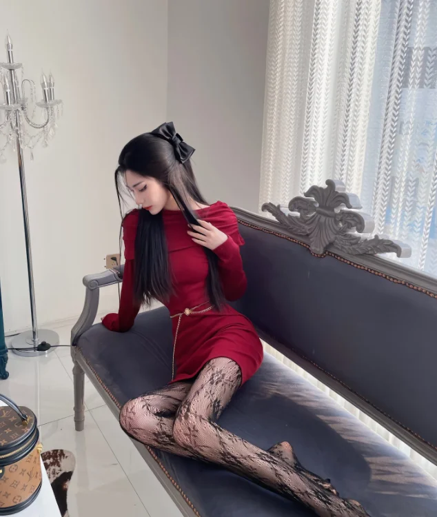 Anana33's Offline Chat Room
