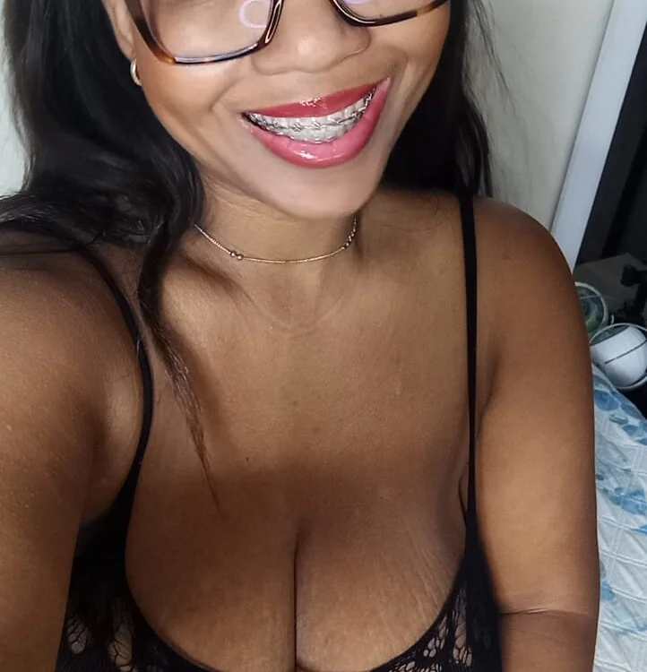 megan-hotxx Offline XXX Chat