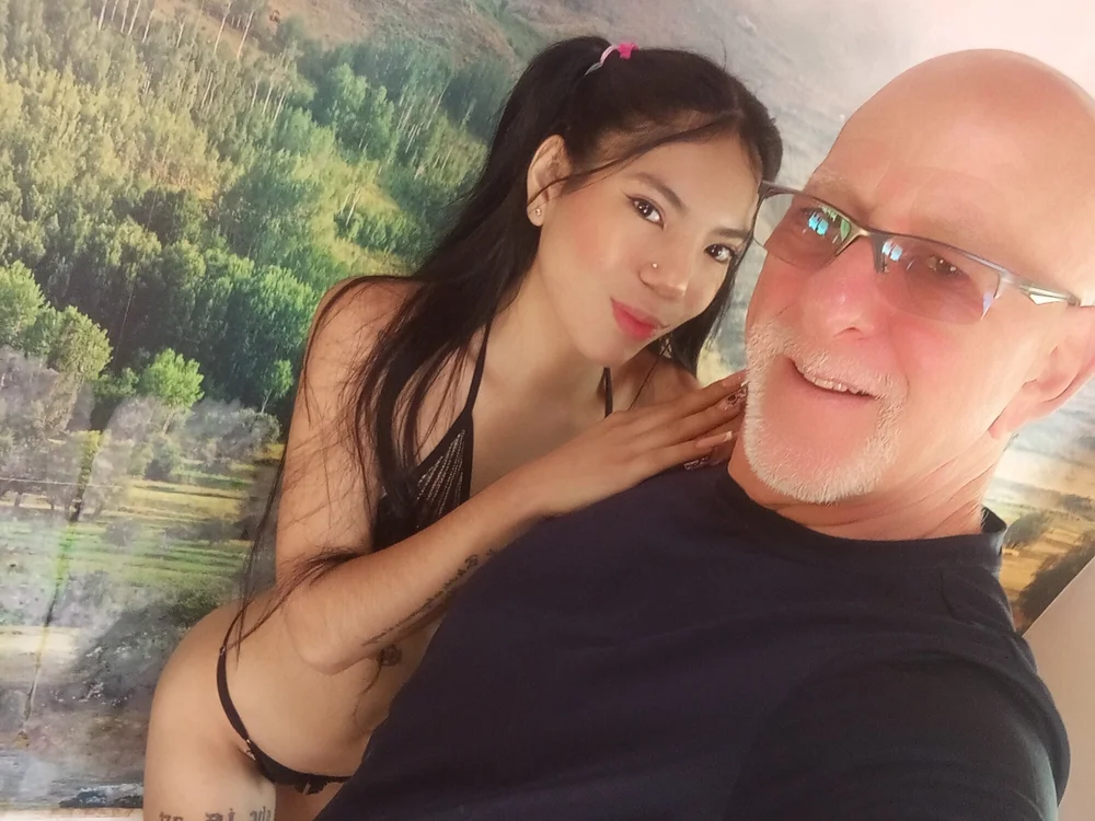 besoshows' Offline XXX Chat