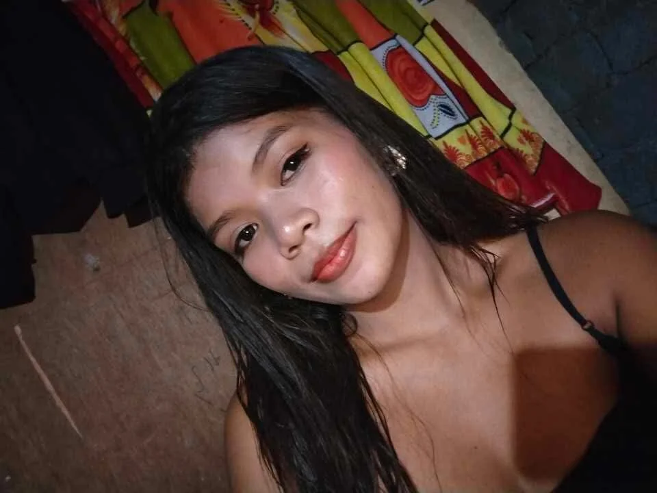 Chat +18 off-line de charlene_pretty