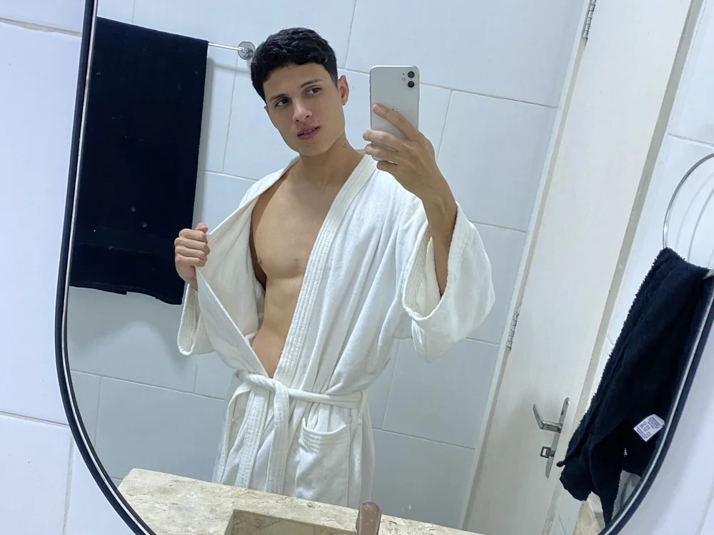 clay_leal offline chatrum