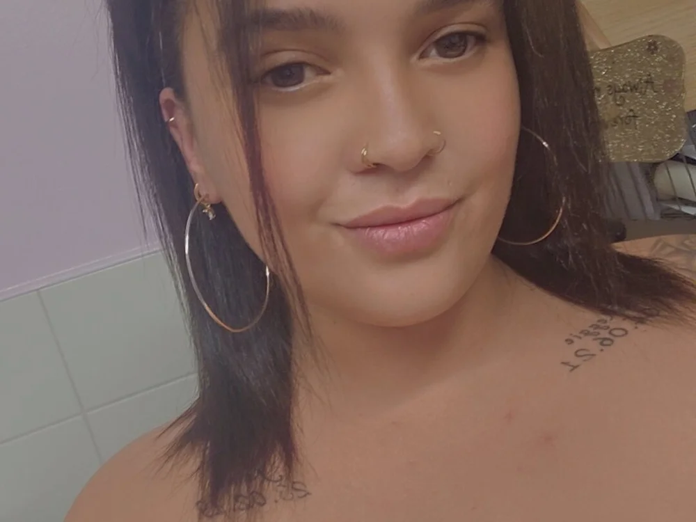 Sembang XXX Luar Talian Busty-BrielleXX