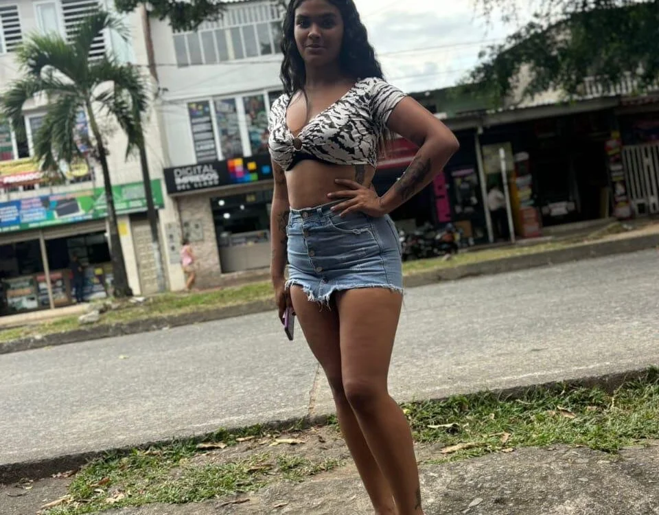 Ellie_Pregnant's Offline XXX Chat