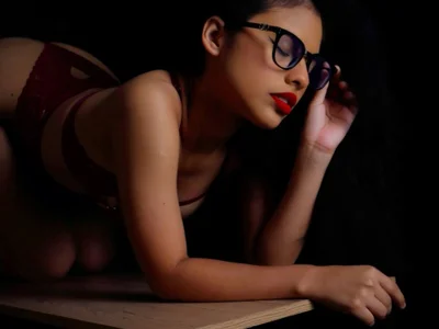 Eva_Feller69 on StripChat