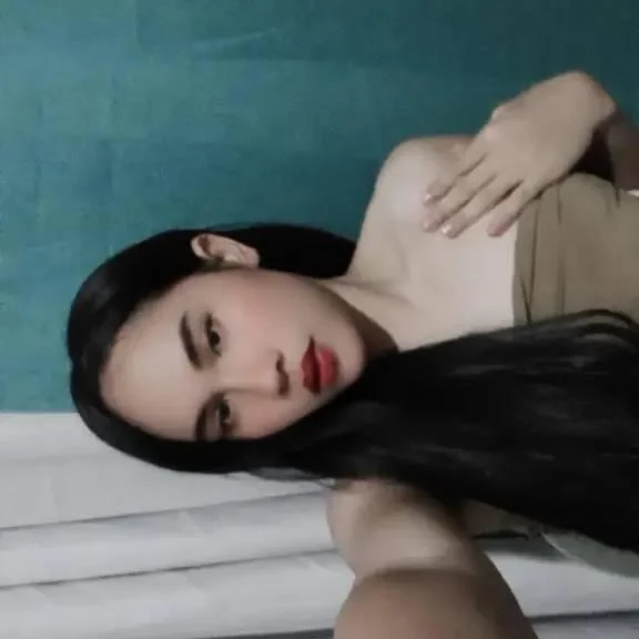 hugeCockMama69 Offline XXX Chat