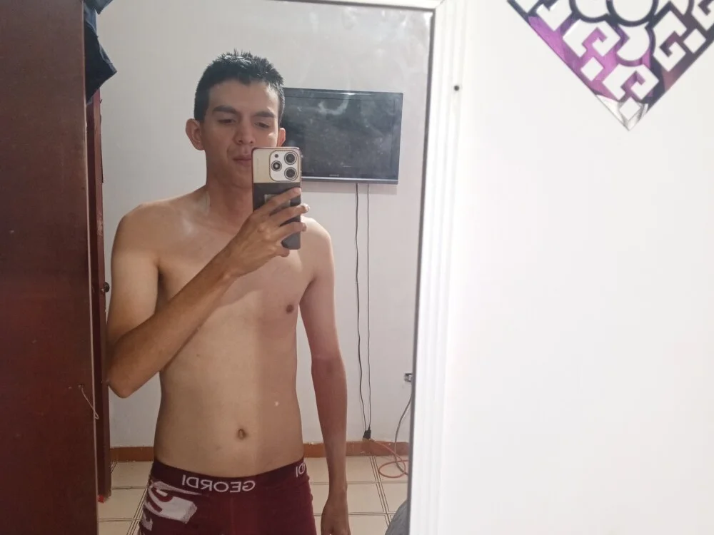 joanpinzon Offline XXX-Chat