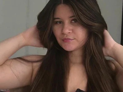 Valerie556 live profile