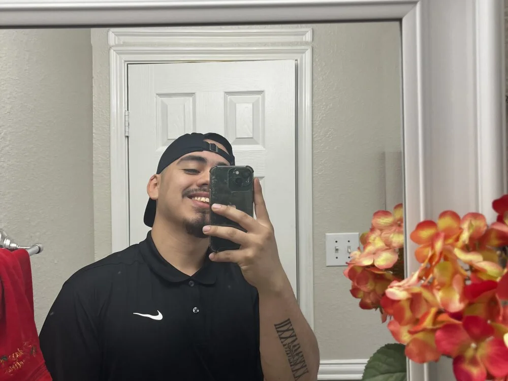 Jonhtx713's Offline XXX Chat