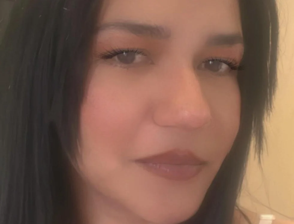 Cathaleya69's Offline Chat Room