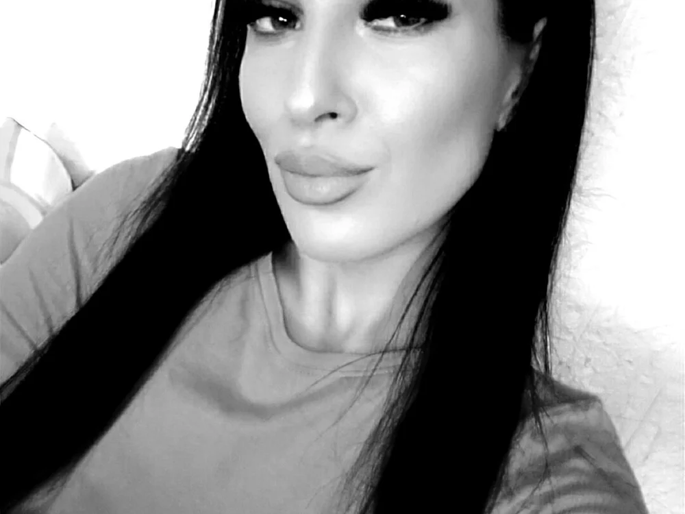 MissKristine69's Offline Chat Room