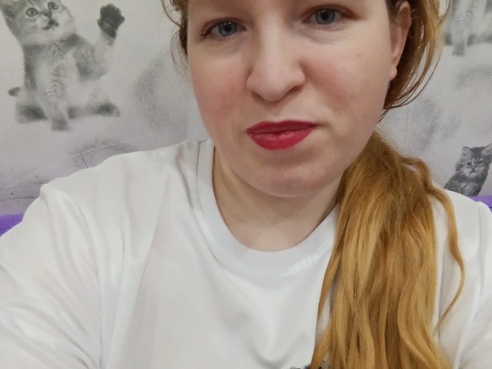 Viv_Mona offline chatrum