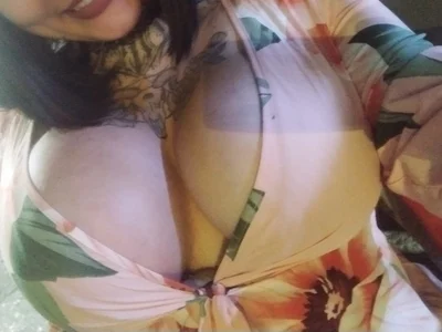 sherlytattos on StripChat