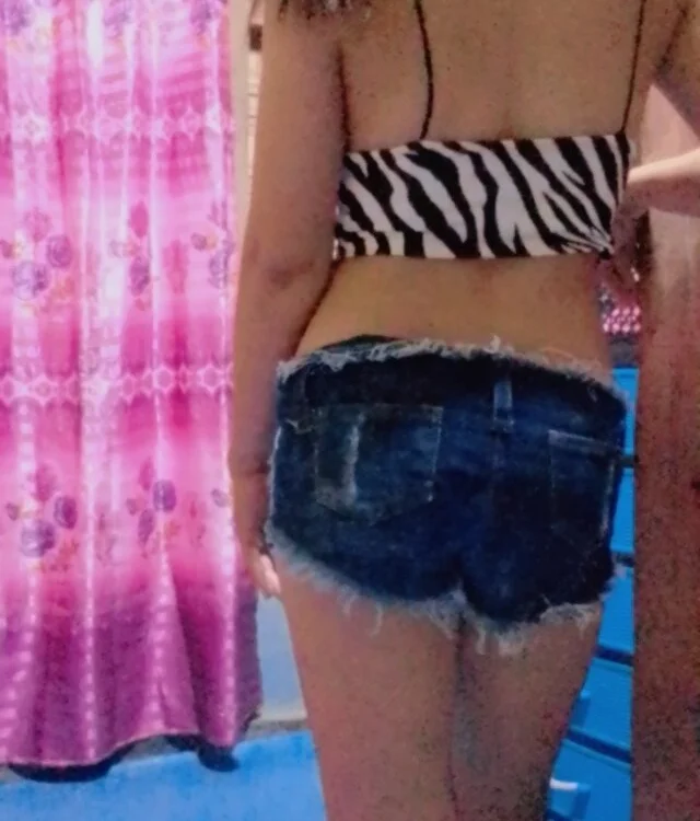 asianyoungmom Offline XXX Chat