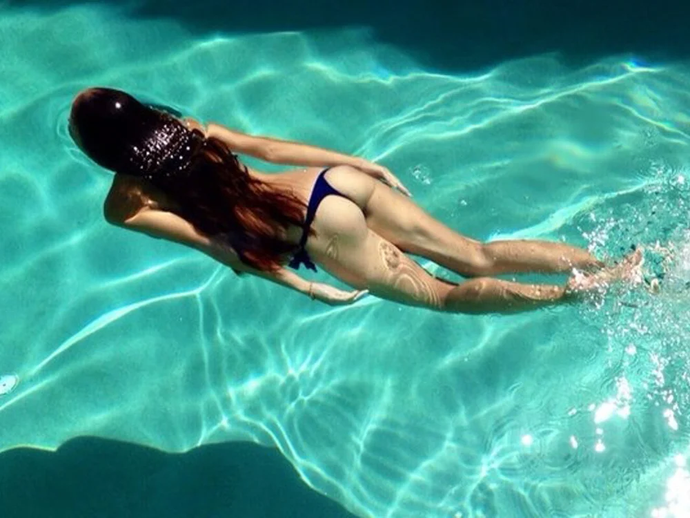 HottestBody: офлайн-секс-чат