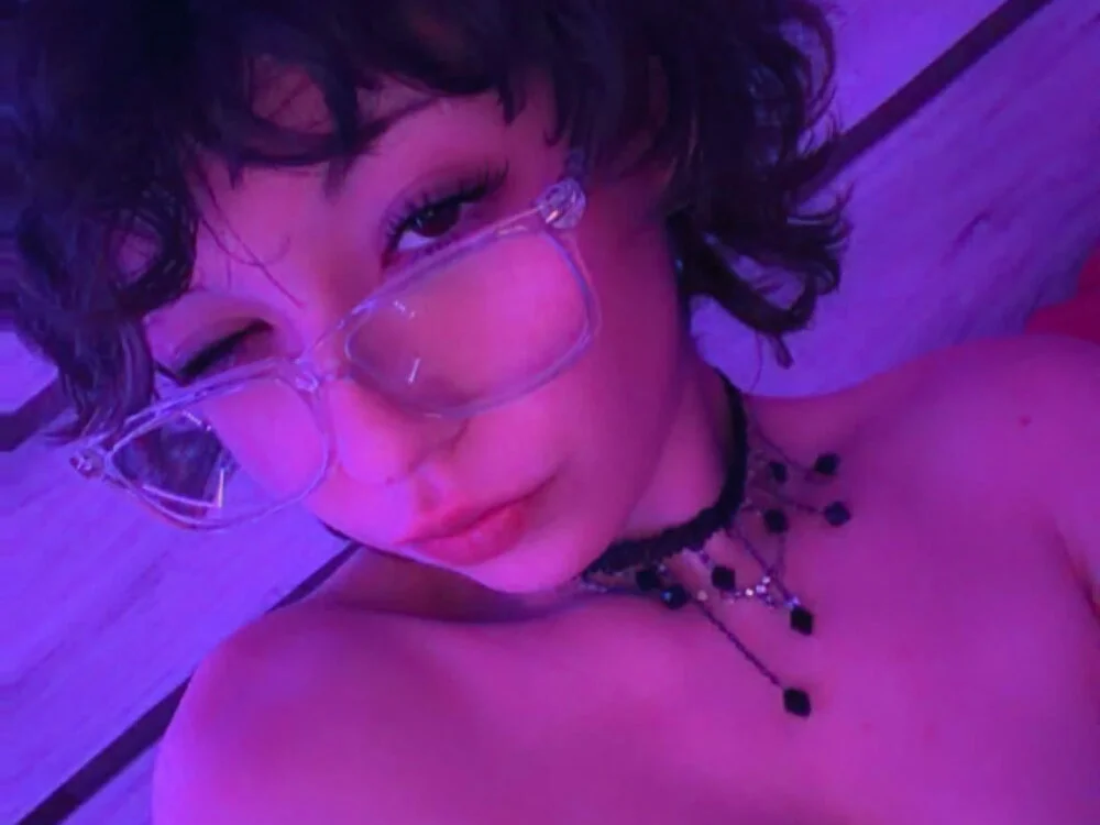 OFxzylo Offline XXX-Chat